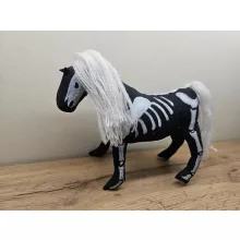 Horton a rémísztő ló