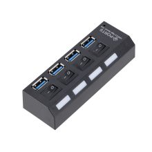 4 portos fekete USB 3.0 elosztó hub egyenkénti kapcsolóval és kék LED-del