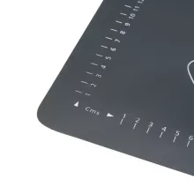 Ruhhy szilikon nyújtó-gyúrólap és sodrófa szett, XXL méretű (70x50 cm) gyúrótábla beosztásokkal, tapadásmentes szilikon sodrófa fa nyéllel, sütéshez és főzéshez