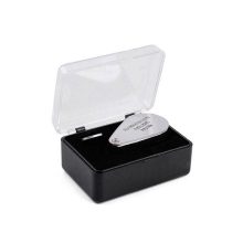 30x nagyítású összecsukható ezüst alumínium zsebnagyító 2 LED-del