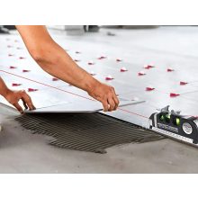 Precíziós lézeres szintező 2,5 m-es mérőszalaggal, lézeres mérővel, 3 üzemmóddal, LED