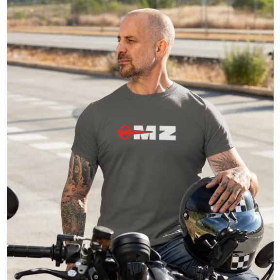 MZ logo póló, Motorradwerke Zschopau póló, retró motoros ajándék, veterán motor póló, NDK motoros ruházat,