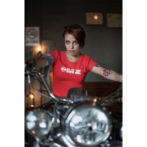 MZ logo póló, Motorradwerke Zschopau póló, retró motoros ajándék, veterán motor póló, NDK motoros ruházat,