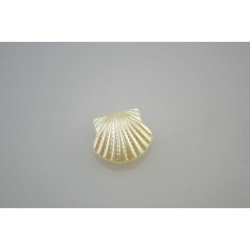 Akril fűzhető kagyló - 10 db/cs, gyöngy fehér