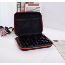 Soulima 22886 körömlakk-rendező tok, fekete színű, 60 flakon tárolására alkalmas, hordozható, merevített, cipzáras tároló kozmetikumokhoz és illóolajokhoz