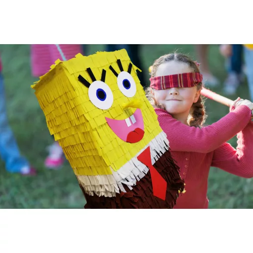 SpongyaBob Kockanadrág alakú színes party pinata szülinapi bulira.