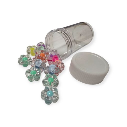 Színes virág formájú gyöngyök.