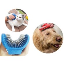 Kék puha masszírozó állatszőrkefe állítható gumipánttal és gömbvégű sörtékkel