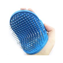 Kék puha masszírozó állatszőrkefe állítható gumipánttal és gömbvégű sörtékkel