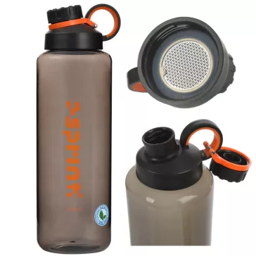1 literes Tritán sport vizespalack, szivárgásmentes kialakítással, hordozó pánttal