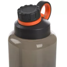 1 literes Tritán sport vizespalack, szivárgásmentes kialakítással, hordozó pánttal