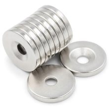 Neodímium mágnes, kerek, hengeres, csavaros furattal 12x3mm, 10 db/cs