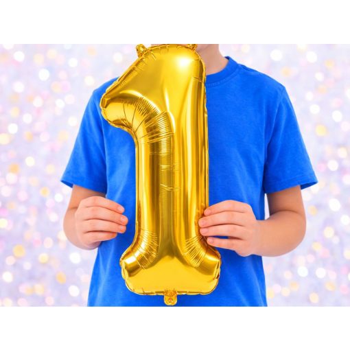66 cm-es arany 1-es számú fólia lufi születésnapi dekorációhoz, önzáró szeleppel