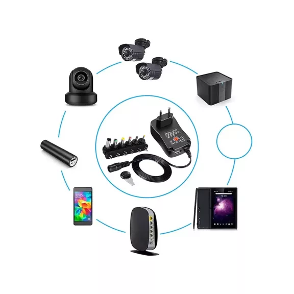 univerzális szabályozható hálózati adapter 6 cserélhető fejjel és USB porttal