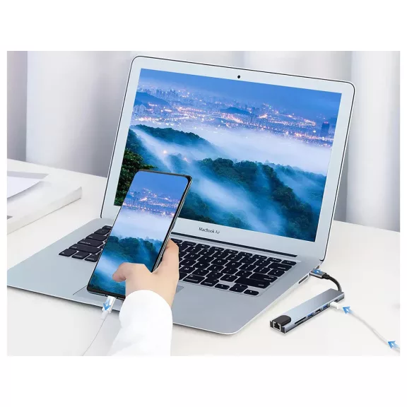 8 az 1-ben USB-C HUB Adapter