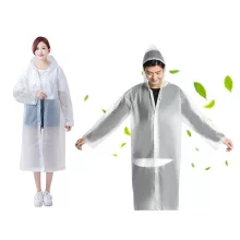 Esőkabát zsebbel, kapucnival Fehér