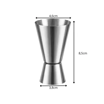 25 ml és 50 ml-es kétoldalas rozsdamentes acél bár jigger koktélmérce ezüst színben, háttérben koktélos kellékekkel