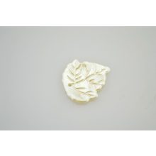 Akril gyöngy  falevél - 10 db/cs,  gyöngy fehér