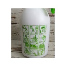 3 literes fehér kézi pumpás kerti permetező állítható fúvókával és mérőskálával