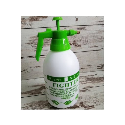 3 literes fehér kézi pumpás kerti permetező állítható fúvókával és mérőskálával