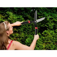 54 cm-es kézi sövénynyíró olló ergonomikus nyéllel és 18,5 cm-es acél pengével