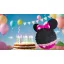 Pinyata Minnie édességekkel töltve egy vidám születésnapi bulin.