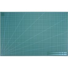 Öngyógyuló vágószőnyeg precíziós mérőskálával, centiméteres és szögjelölésekkel