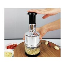 Kézi nyomókaros aprító 6 pengével fokhagymához, hagymához és zöldségekhez, tartállyal.