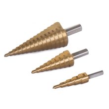 Három darabos kúpos lépcsős fúró készlet HSS titán bevonattal, övre rögzíthető tokban