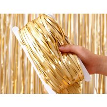 Arany színű csillogó fólia függöny öntapadós rögzítéssel fotóháttérhez