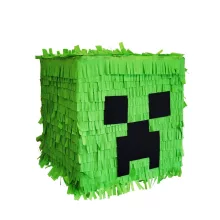 Minecraft pinyáta édességekkel töltve egy vidám születésnapi bulin.